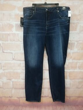 NWT Silver Dark Wash Women's High Rise Straight Leg Jeans Size 24W